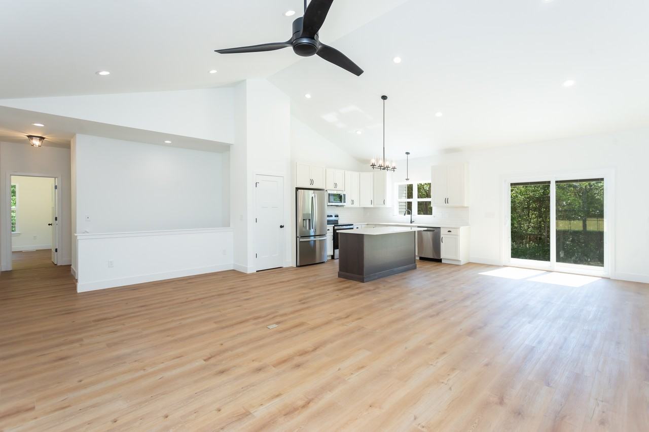 12675 Victoria Heights Road - Photo 7 of 35