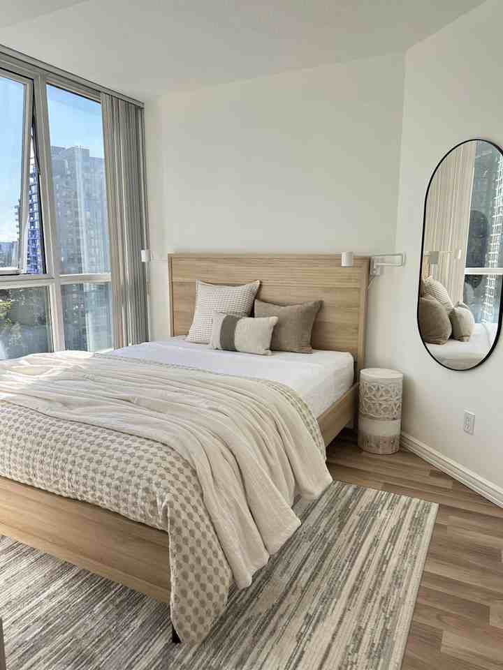 588 Broughton Street #1707