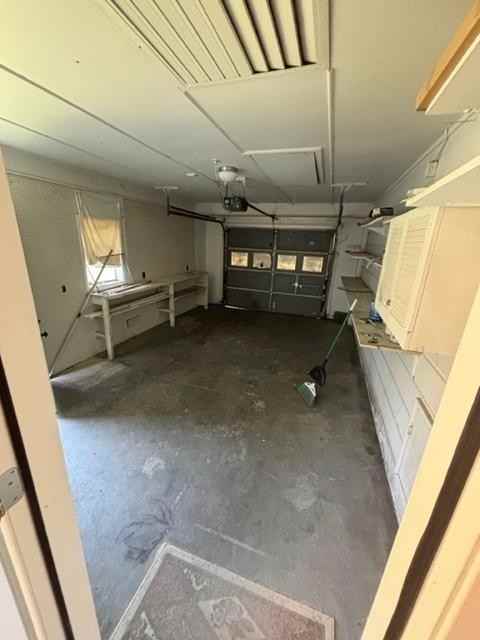 1029 Maple St - Photo 2 of 21