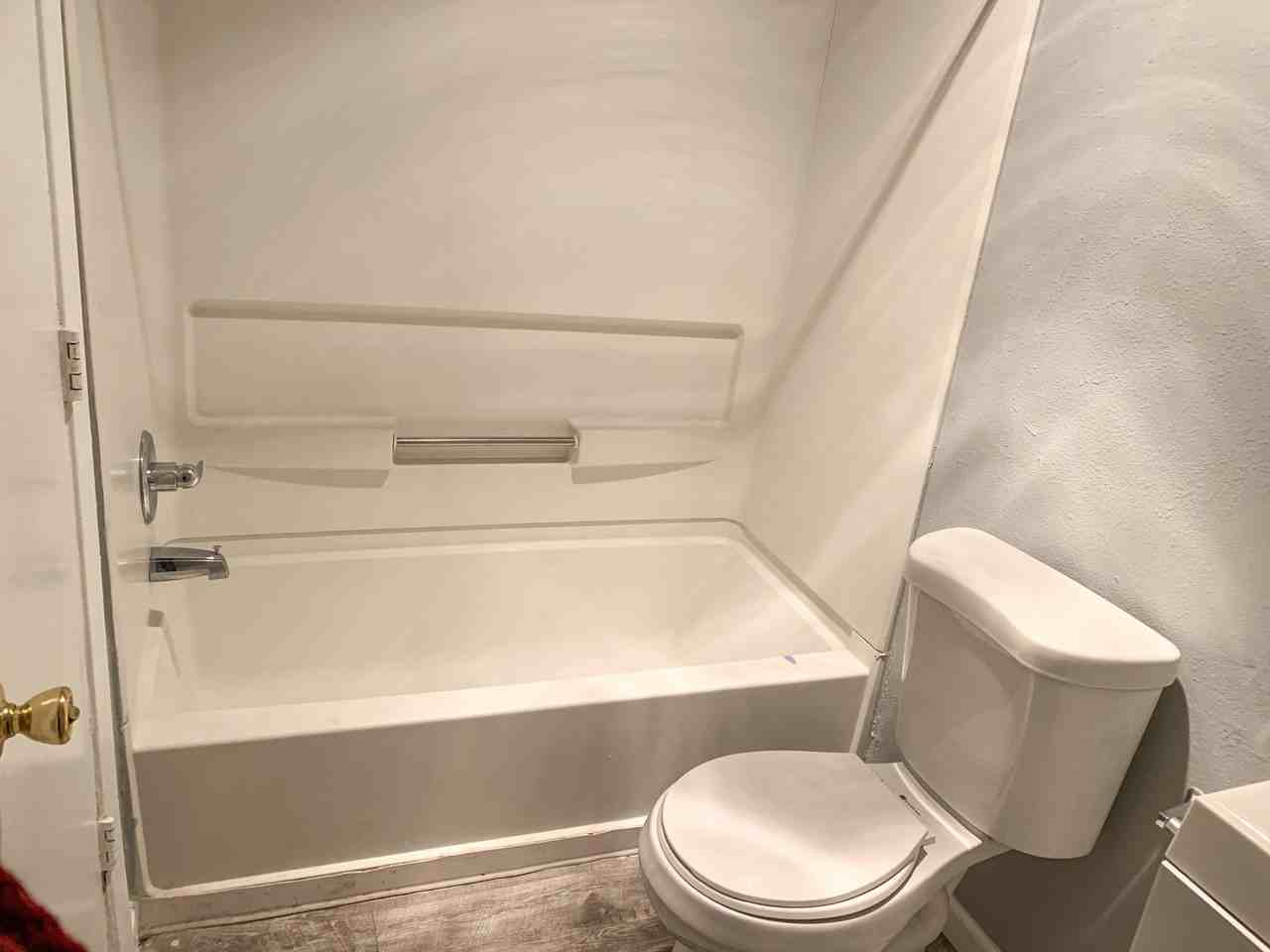 ***MOVE IN SPECIAL*** Studios @ $749.00 - Photo 5 of 47