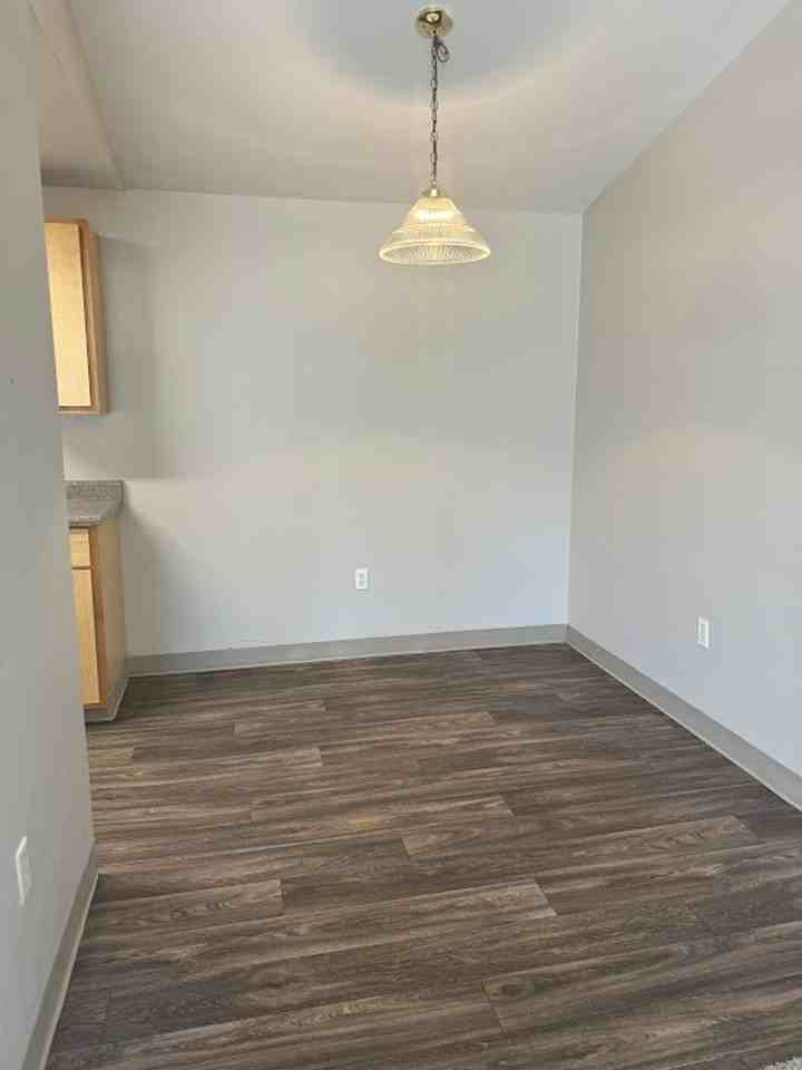 16936 Southeast Powell Boulevard #66 - Photo 5 of 18