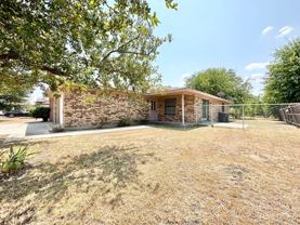 708/710 Lisa Ln - Photo 1 of 1