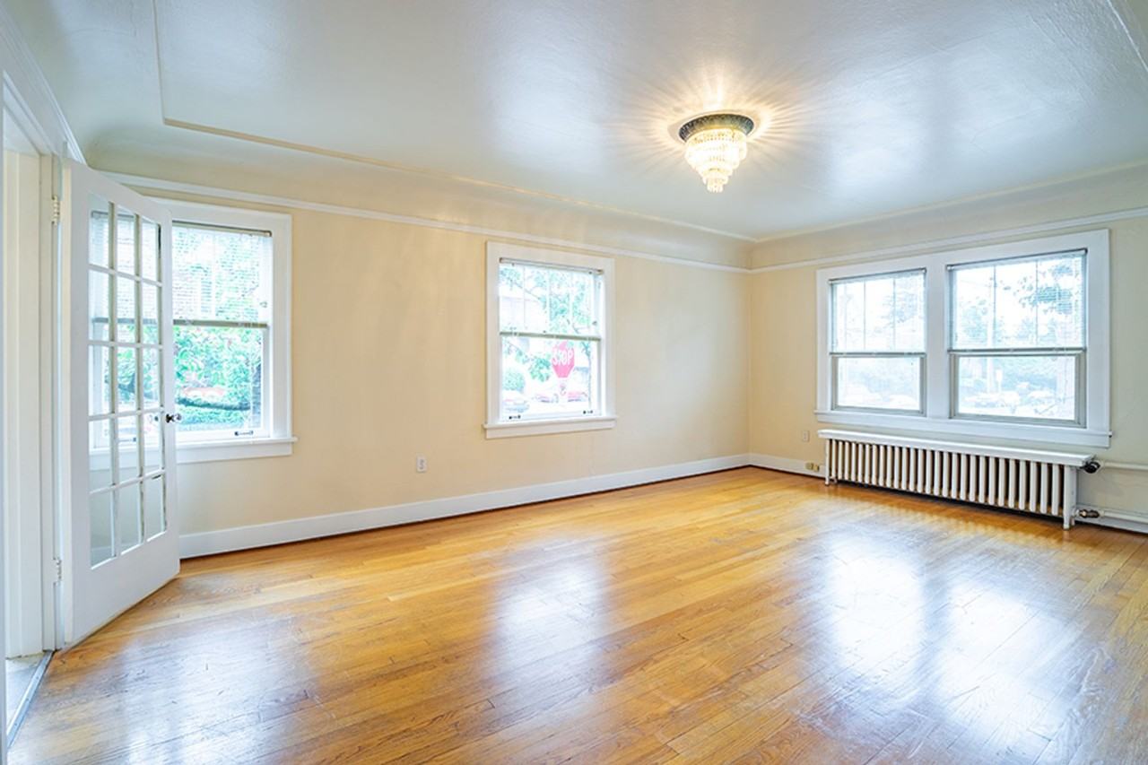 Parkhurst Apartments - Photo 2 of 24
