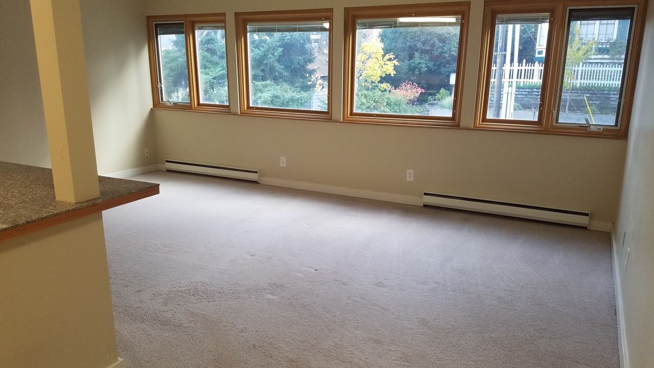 Illiad - Photo 5 of 18