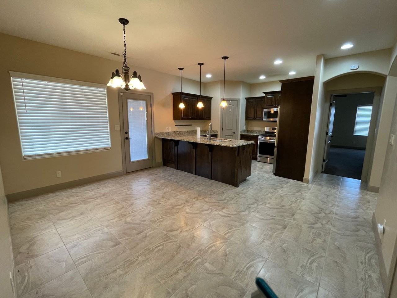 83 N Lee Ln - Photo 6 of 26