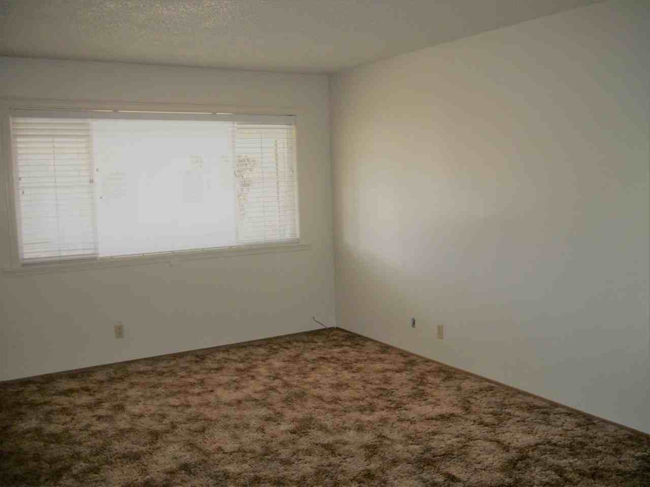 West216 - Photo 2 of 6