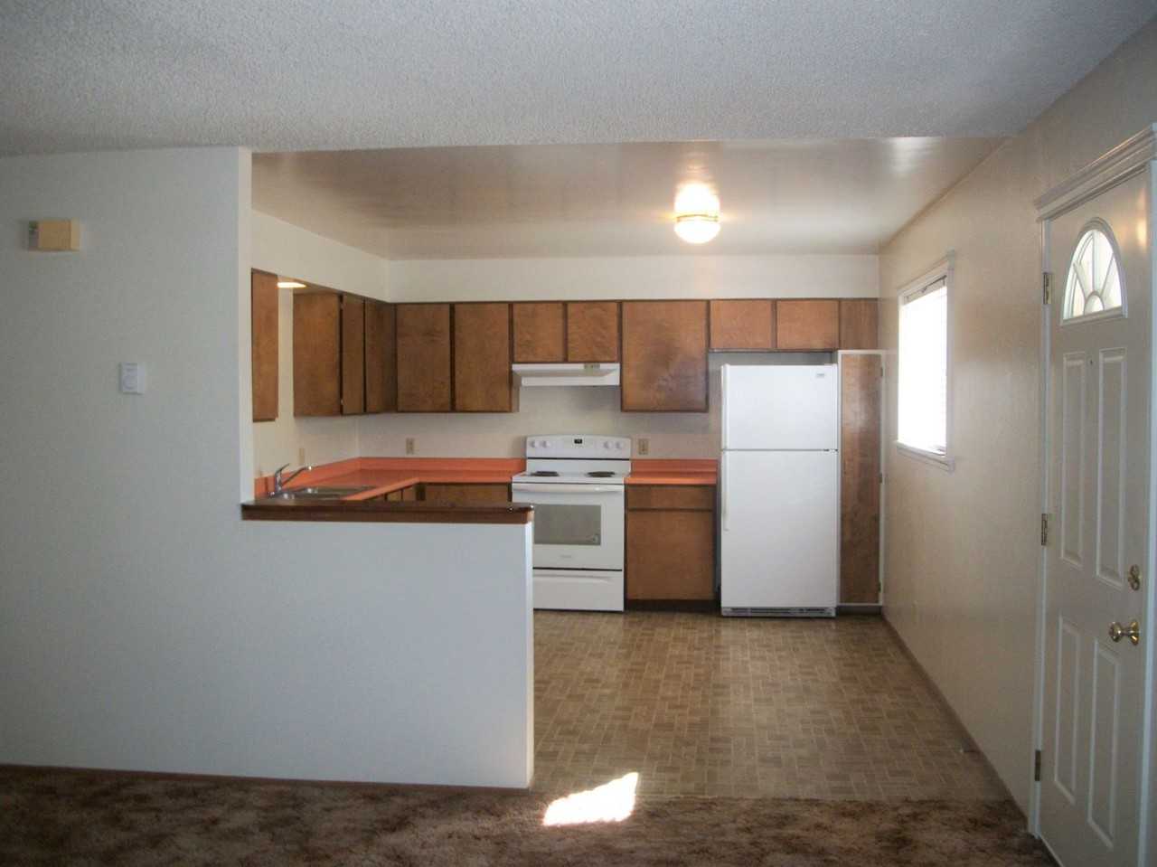 West216 - Photo 3 of 6