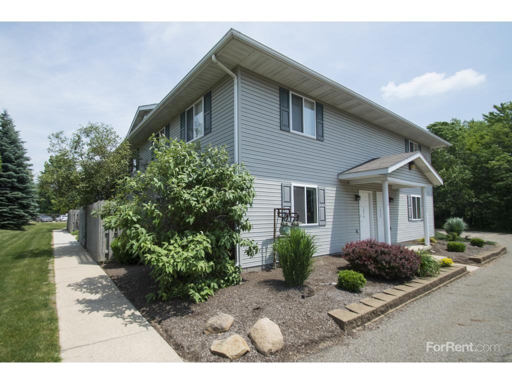 DeVille Grandeur - Photo 3 of 19