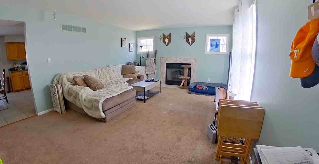 3430 Woodduck Way - Photo 4 of 11