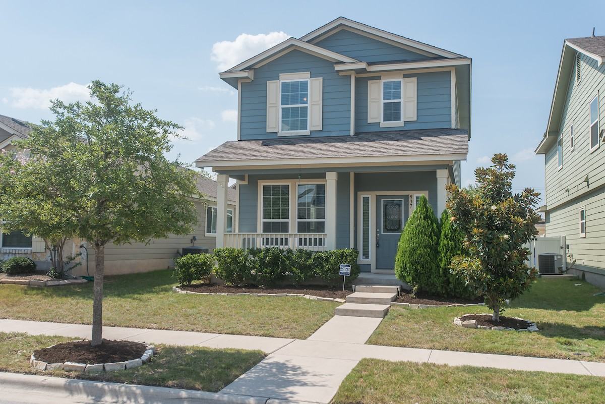 937 Alamo Plaza Dr - Photo 2 of 21