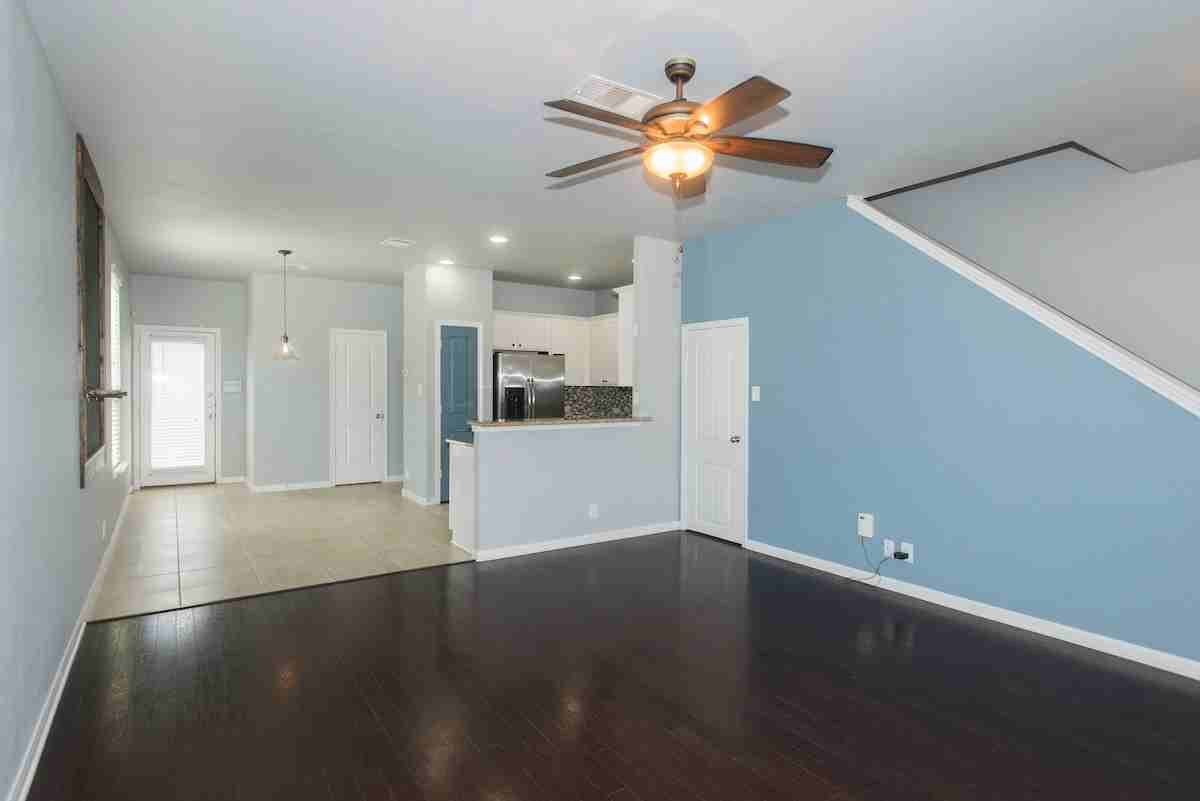 937 Alamo Plaza Dr - Photo 4 of 21