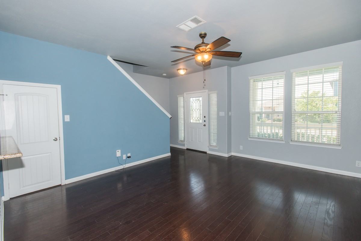 937 Alamo Plaza Dr - Photo 5 of 21