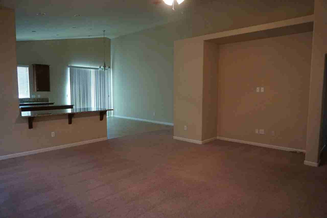 9101 Cadbury Dr - Photo 3 of 8