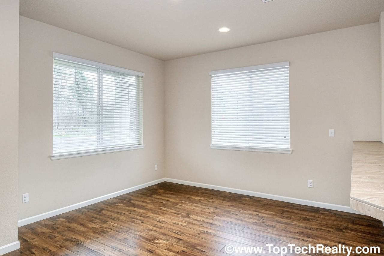 7226 Nw Abigail Ter - Photo 6 of 26