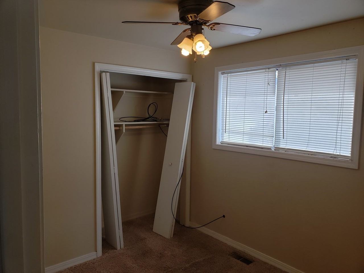 2930 N 38th St - Photo 5 of 15