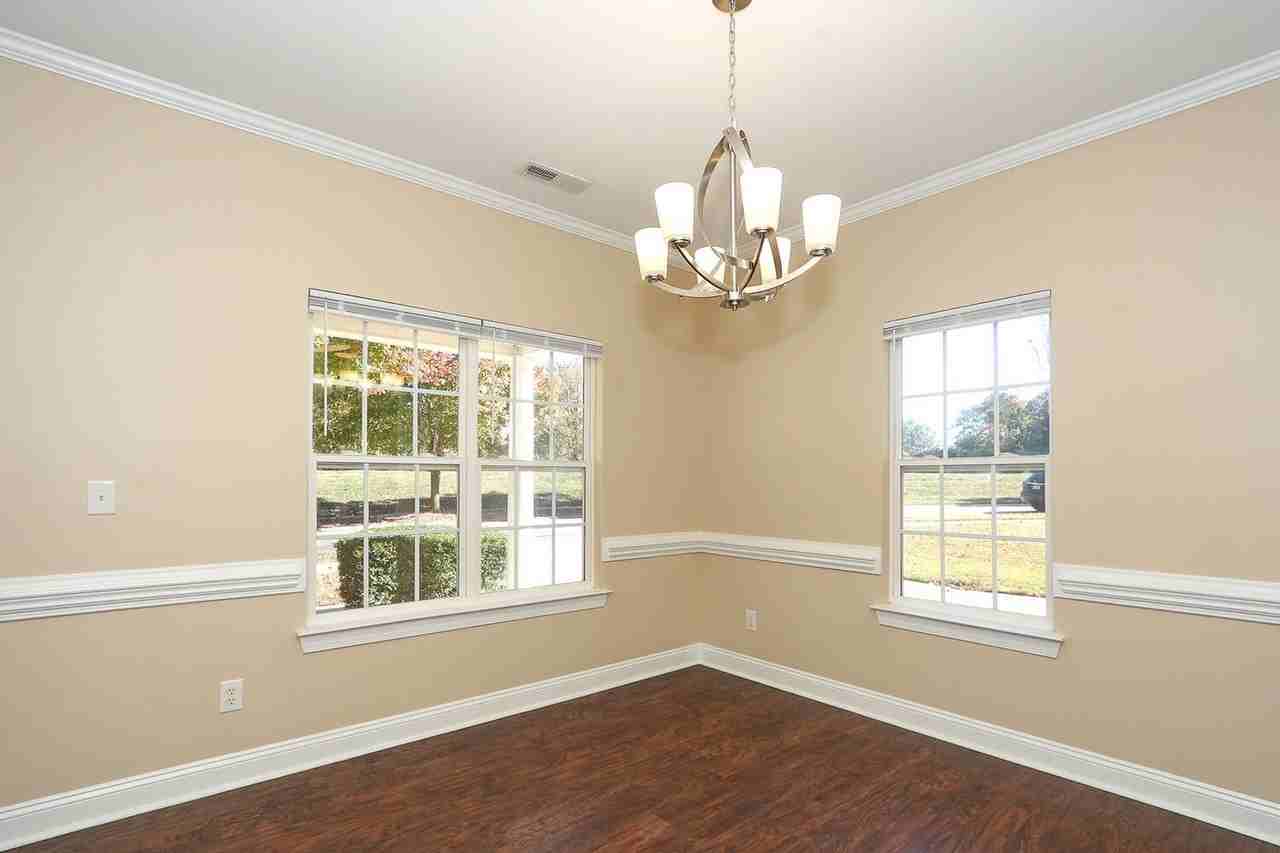 10122 Victoria Blake Drive - Photo 7 of 45