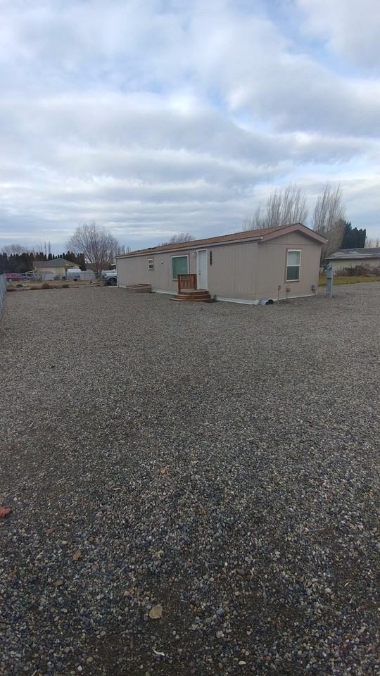 3002 W Snow Ln - Photo 2 of 12