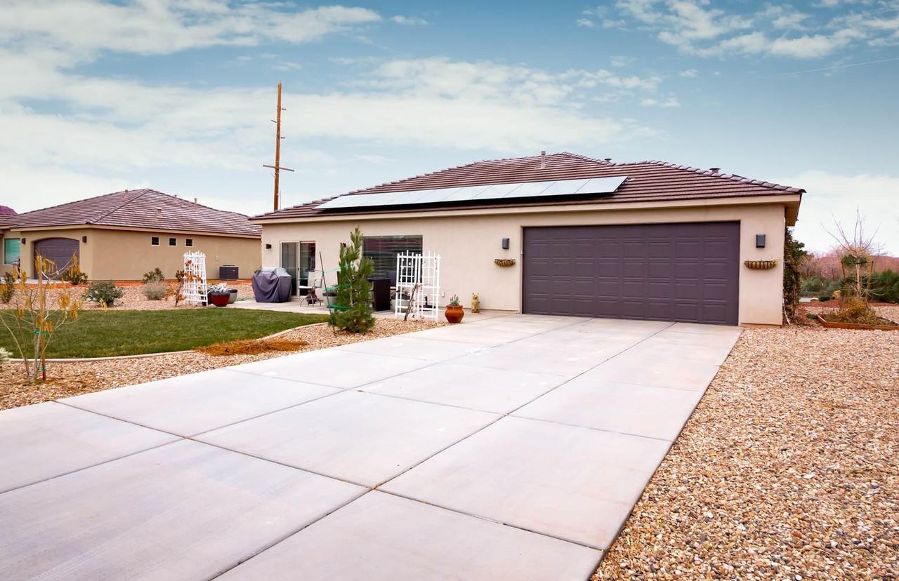 672 S Red Mountain Blvd - Photo 4 of 21