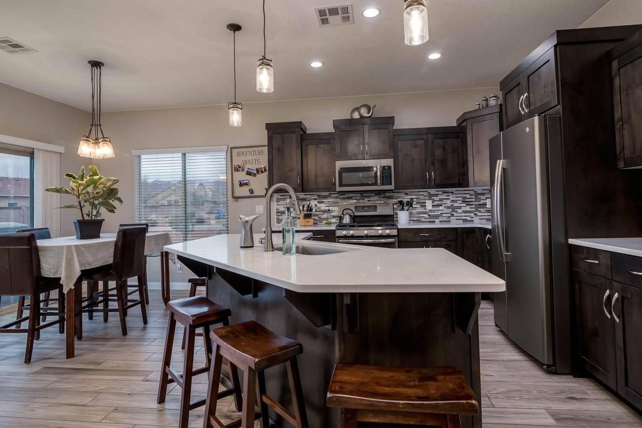 672 S Red Mountain Blvd - Photo 7 of 21