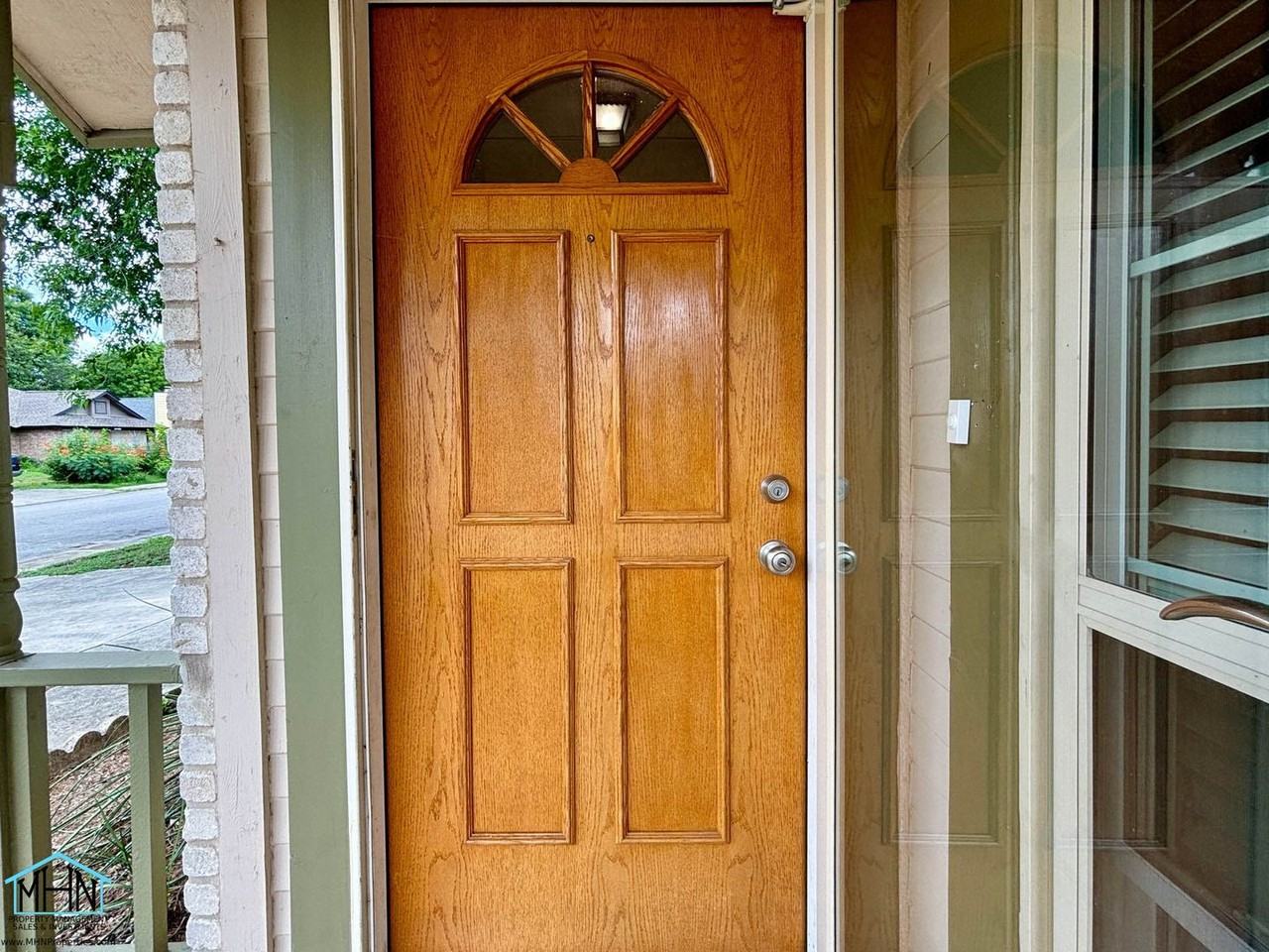 12002 Stoney Dr - Photo 2 of 12