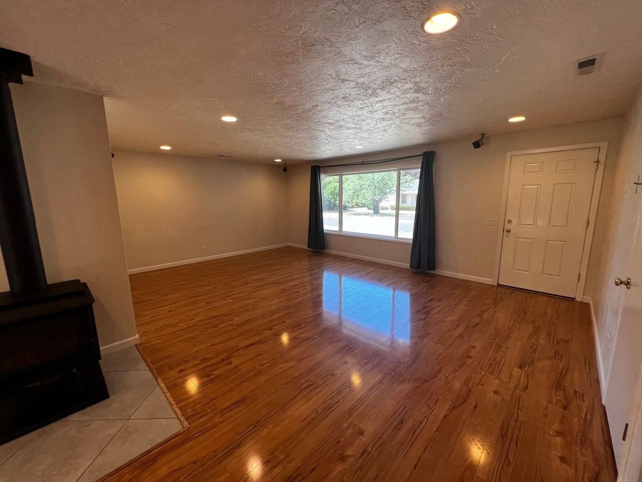 1370 Brickley Rd - Photo 4 of 37