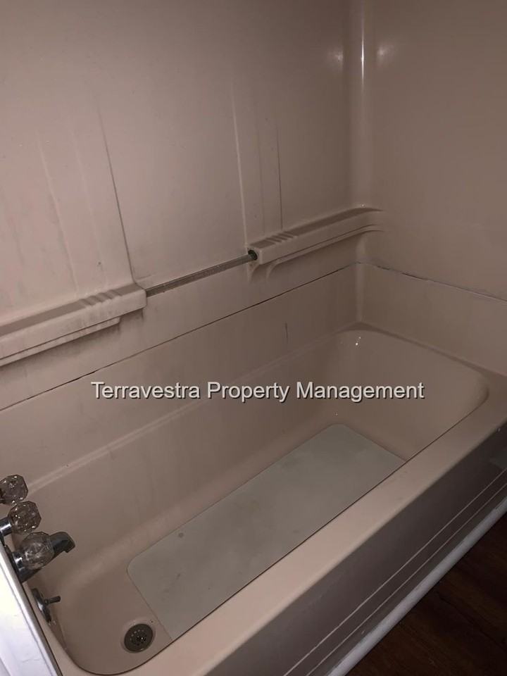 420 North High Street - Photo 3 of 12