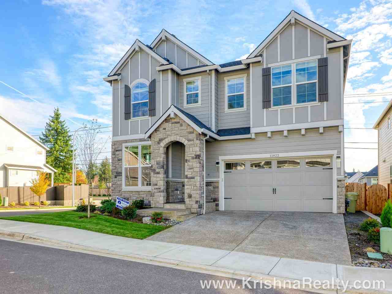 11822 Nw Thelin Ln - Photo 3 of 33