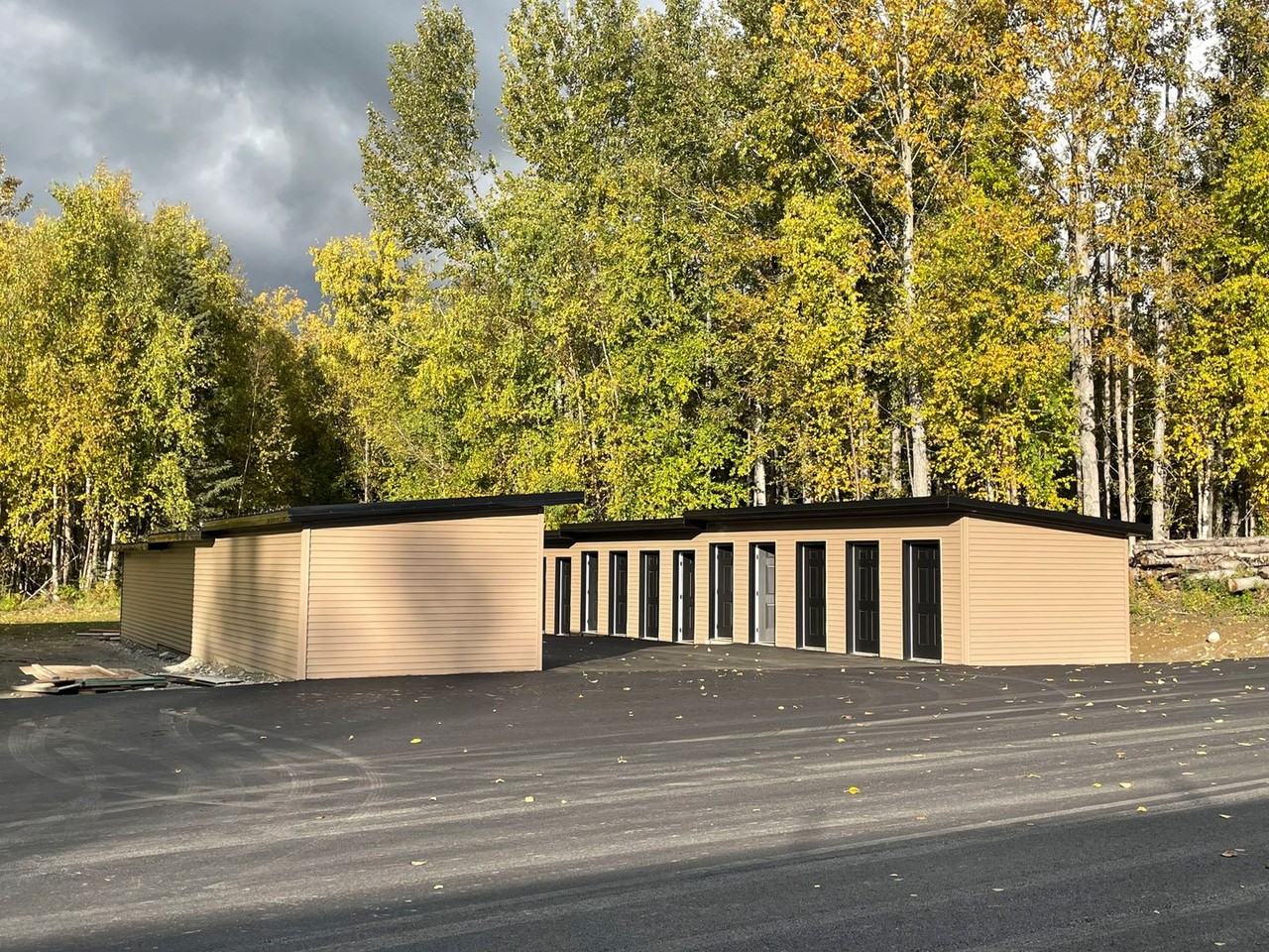 4450 C Bell - Photo 3 of 27