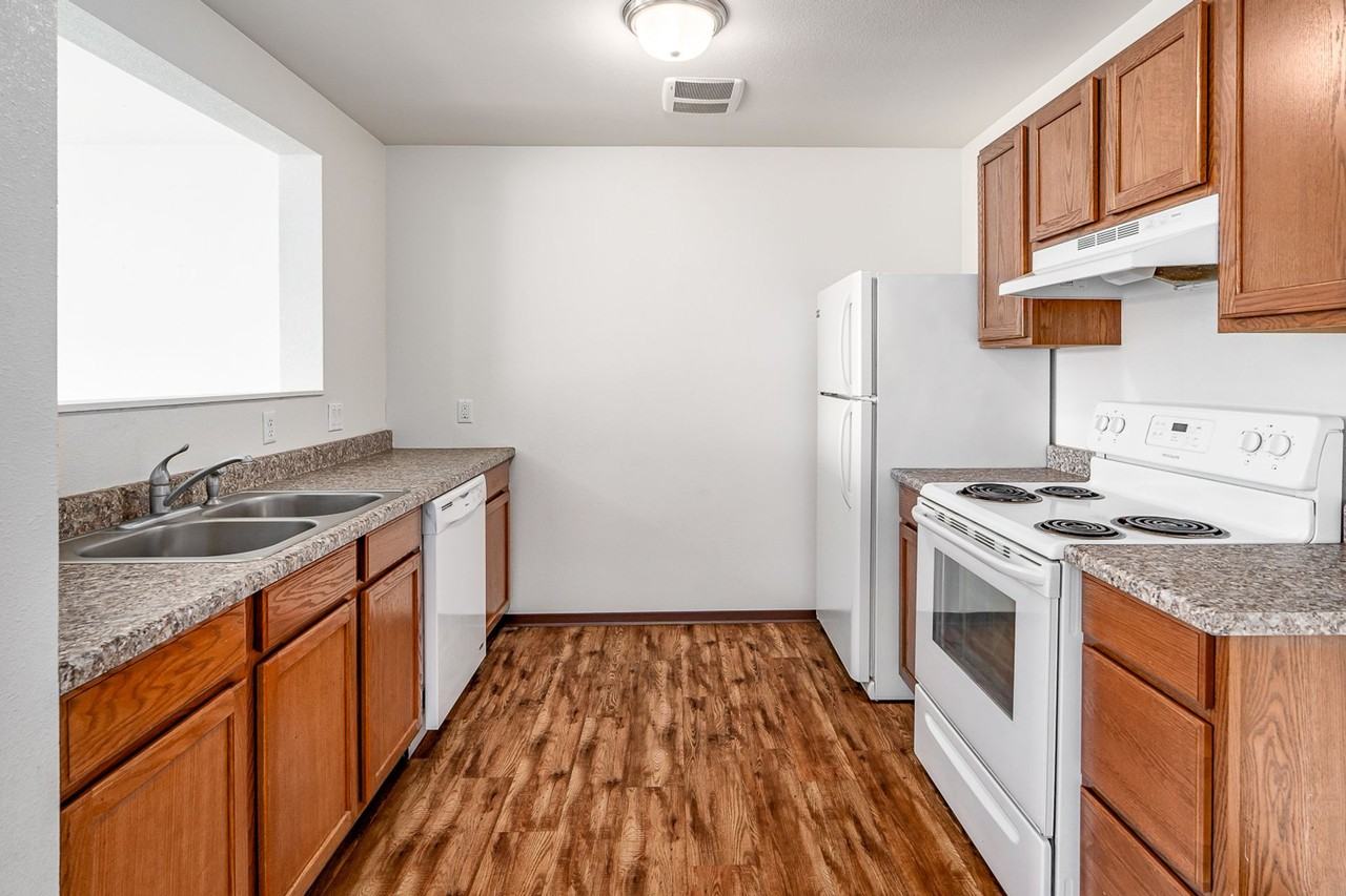 Heron Court - Photo 5 of 19