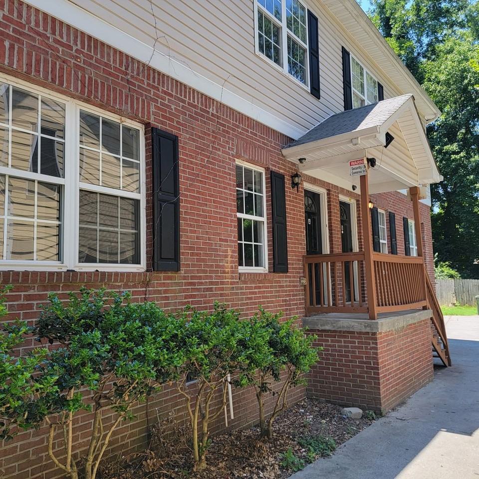 988 Sims Ave Nw #A - Photo 2 of 40