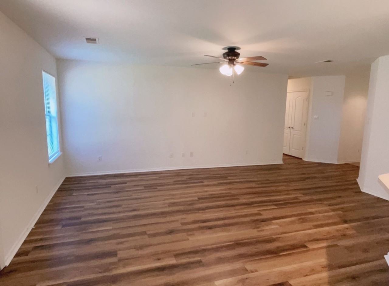 102 Northridge Dr - Photo 2 of 21