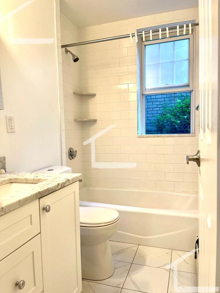 108 Kilsyth Rd - Photo 3 of 6