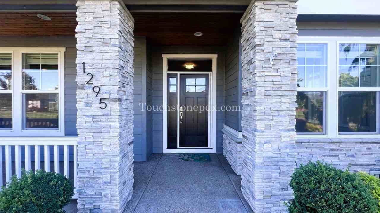 1295 N Elm St - Photo 2 of 39