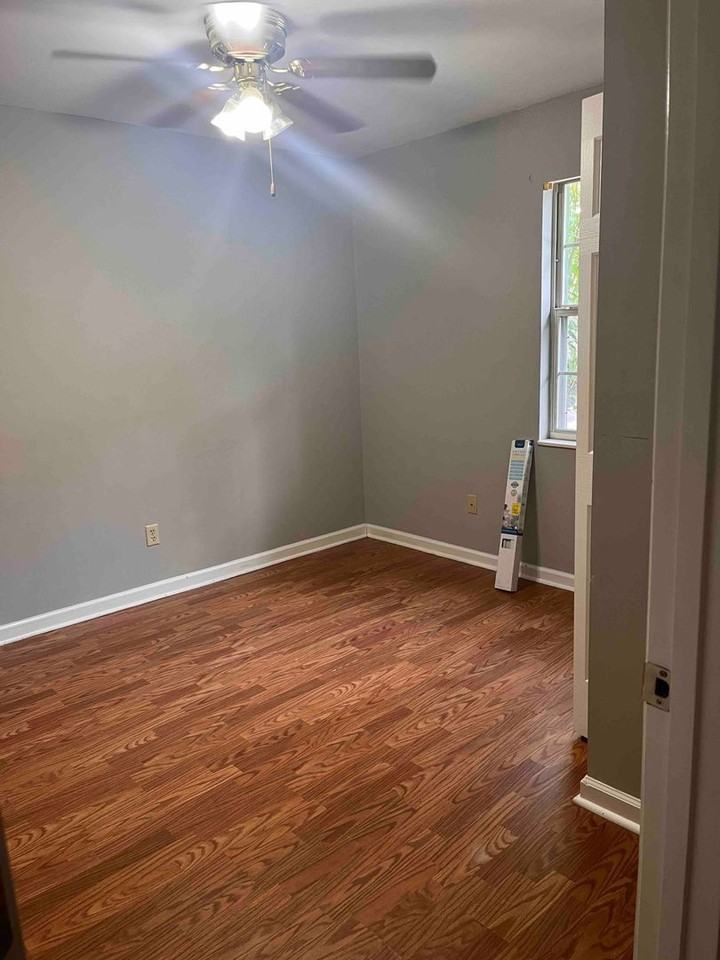 3912 Valley Creek Way - Photo 6 of 14