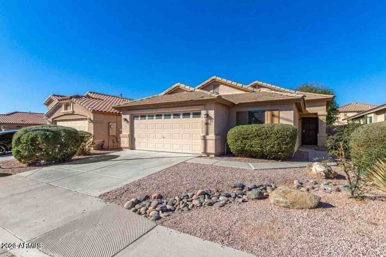 17490 N Gatun Ave - Photo 2 of 22