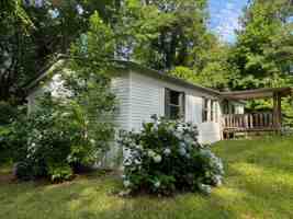 featured image of 919 Louis Rd