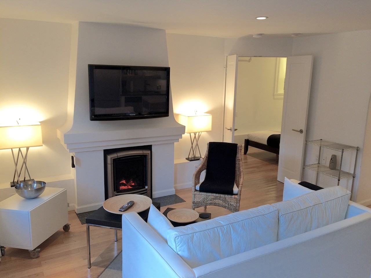 820 Ashbury St #1 - Photo 4 of 22