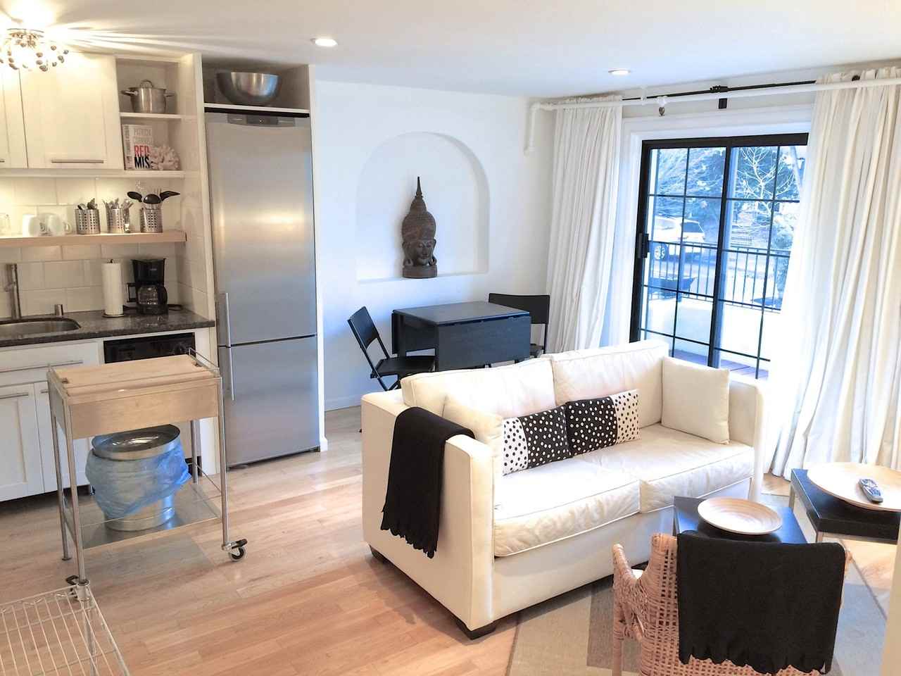 820 Ashbury St #1 - Photo 5 of 22
