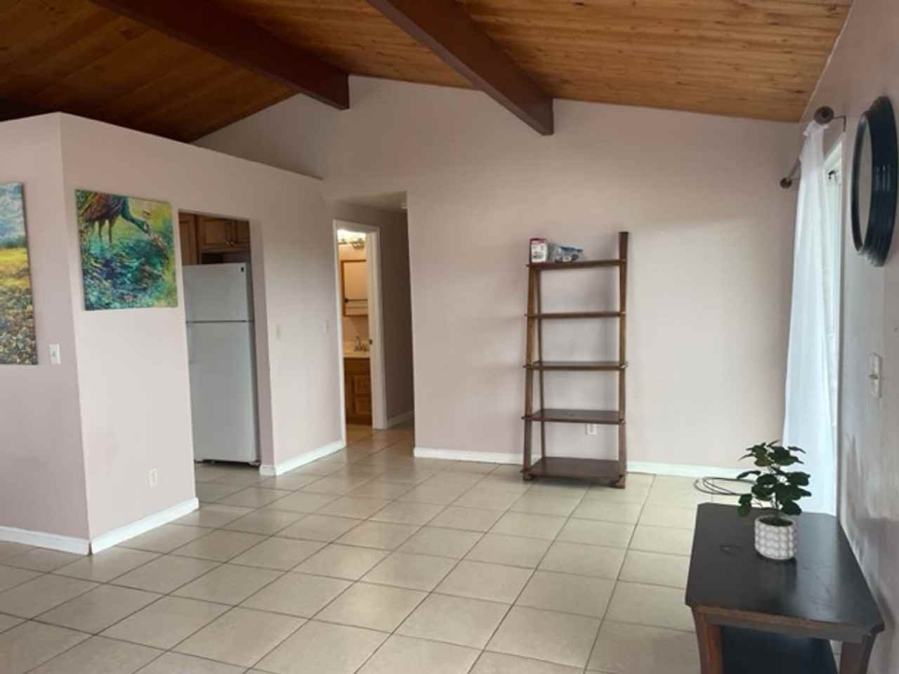 HEIN4 - Photo 3 of 10