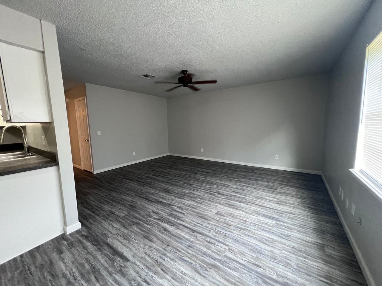 14456 Ne 4th St - Photo 5 of 12