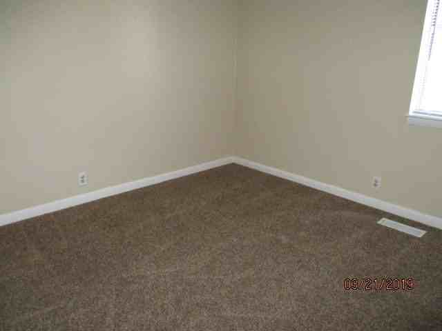 621 Dover Rd - Photo 7 of 10