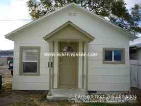 237 1/2 Roosevelt Ave - Photo 1 of 1