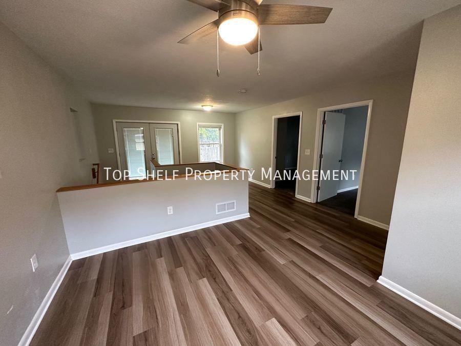 823 E 21st St - Photo 2 of 23