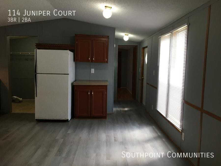 114 Juniper Ct - Photo 3 of 10
