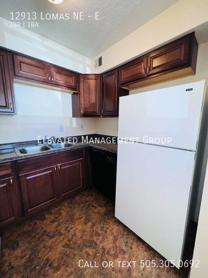 12913 Lomas Blvd Ne #E - Photo 2 of 18