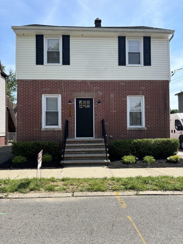 268 Fulton St - Photo 3 of 19