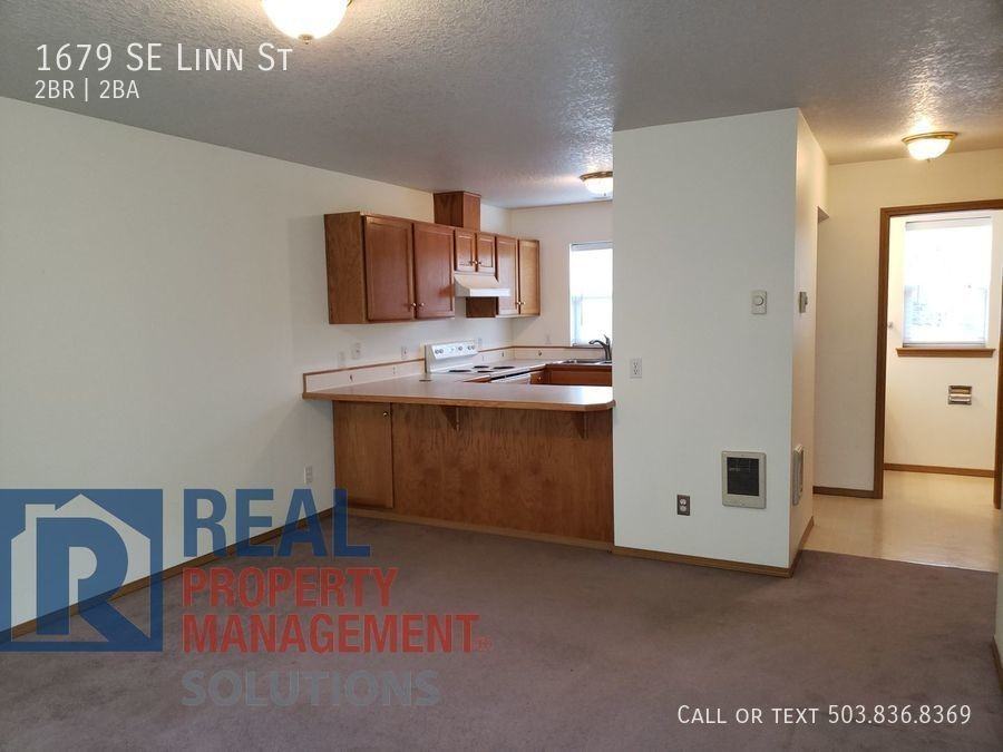 1679 Se Linn St - Photo 2 of 22