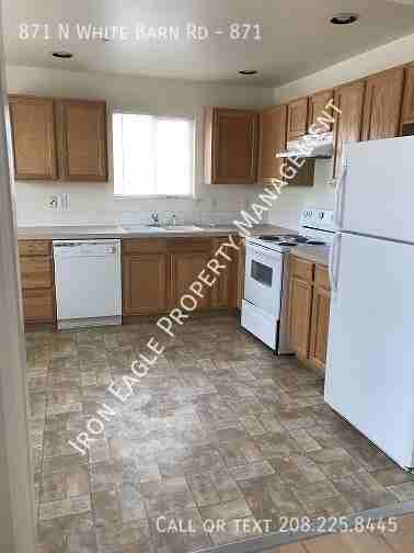 871 N White Barn Rd #871 - Photo 3 of 10