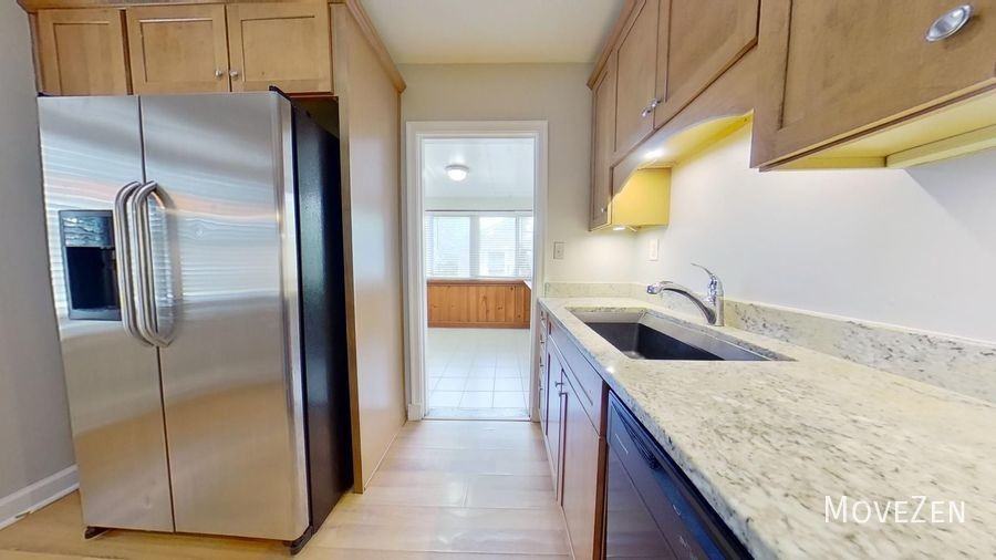 2804 Stratford Dr - Photo 3 of 38