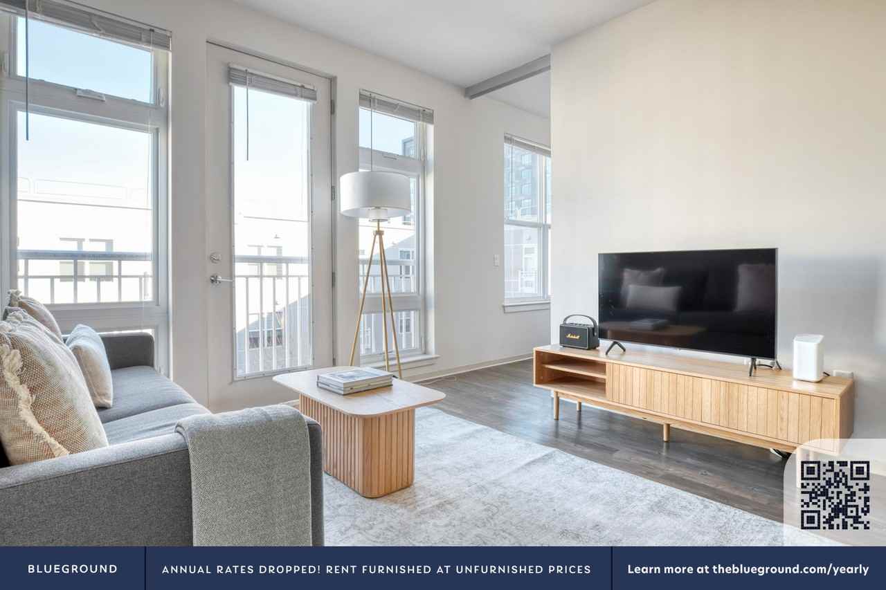 445 Artisan Way - Photo 3 of 18